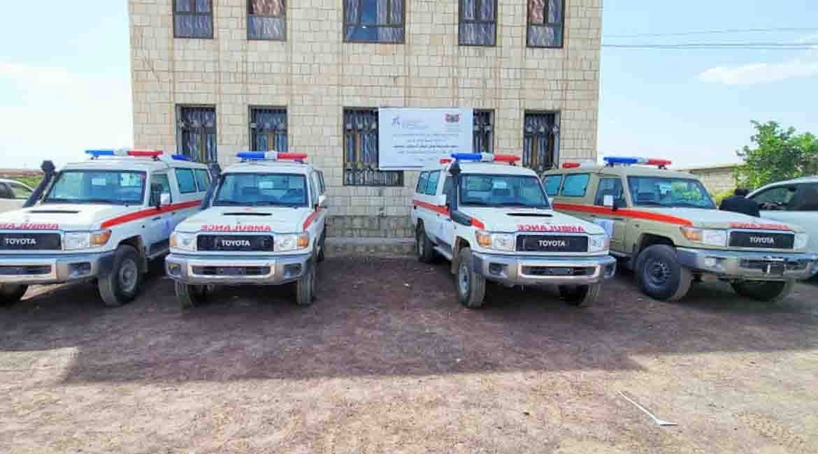 Tawakkol Karman Foundation delivered four ambulances to Marib (Marib, Yemen) 